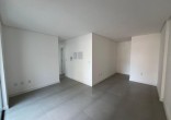 APARTAMENTO EM ITAPEMA, COM 02 DORMS, SENDO 01 SUI