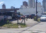 TERRENO DE ESQUINA, EM ITAPEMA, MEDINDO 252m²