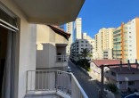 APARTAMENTO EM ITAPEMA, MEIA PRAIA, COM 03 DORMS, 