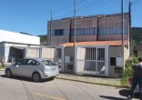 SOBRADO SEMI NOVO, COM 02 SUITES, 02 VAGAS!