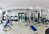 APTO EM MEIA PRAIA, MOBILIADO, COM 03 SUITES, 150M