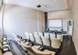 APTO EM MEIA PRAIA, MOBILIADO, COM 03 SUITES, 150M