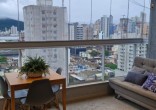 APTO EM MEIA PRAIA, FINAMENTE MOBILIADO, COM 02 DO