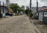 TERRENO, COM RUA CALÇADA, MEDINDO 304m²!