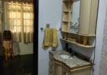 CASA COM 03 DORMIT�RIOS, MOBILIADA, CENTRO DO MORR