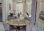 APTO, APROX. 350M DO MAR, COM 02 SUITES, MOBILIADO