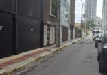 APTO COM 02 DORMS. APROX. 300M MAR, MOBILIADO!!!