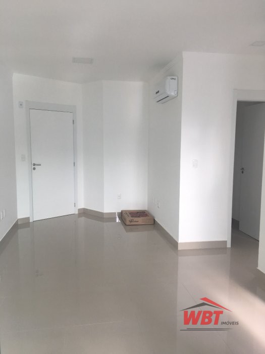 Apartamento Aluguel Anual Semi-Mobiliado