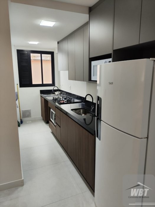 APARTAMENTO EM ITAPEMA, COM 02 DORMS, 400m MAR, MO