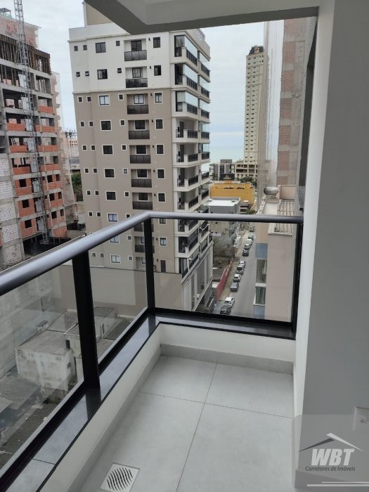 APARTAMENTO EM ITAPEMA, COM 02 DORMS, 400m MAR, MO