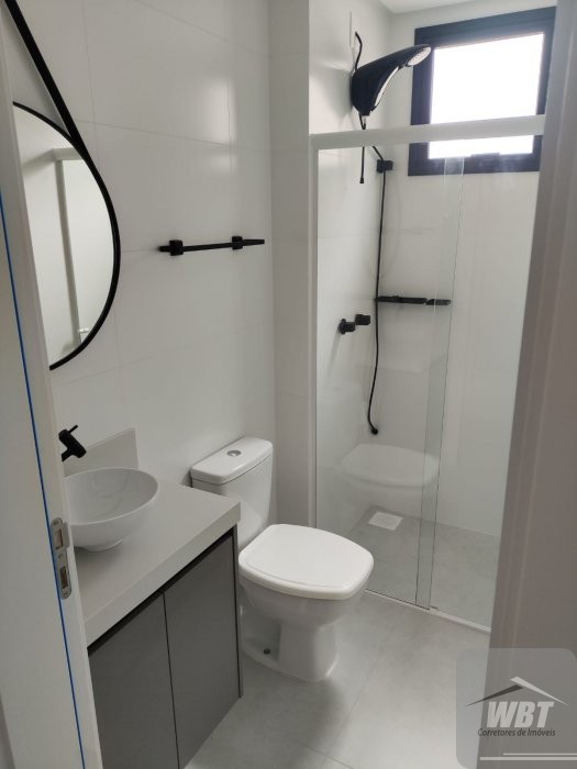 APARTAMENTO EM ITAPEMA, COM 02 DORMS, 400m MAR, MO