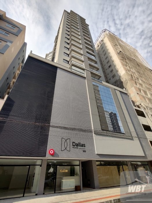 APARTAMENTO EM ITAPEMA, COM 02 DORMS, 400m MAR, MO