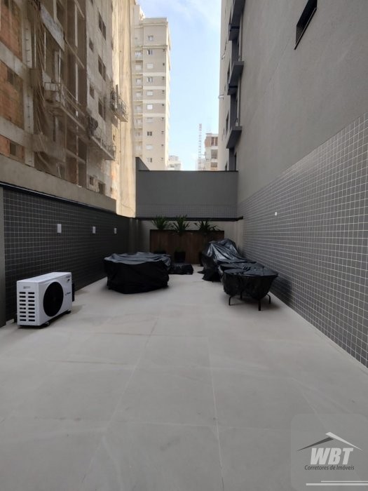 APARTAMENTO EM ITAPEMA, COM 02 DORMS, 400m MAR, MO