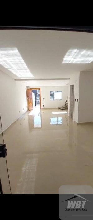 SOBRADO EM ITAPEMA, ALTO PADR�O, COM 03 DORMS., FI