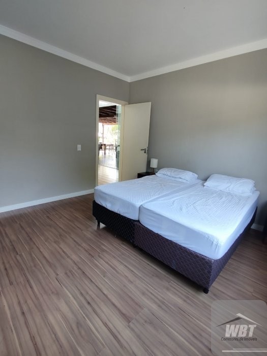 �TIMA CHACARA COM �REA DE 3.582.70M�, PARA MORADIA