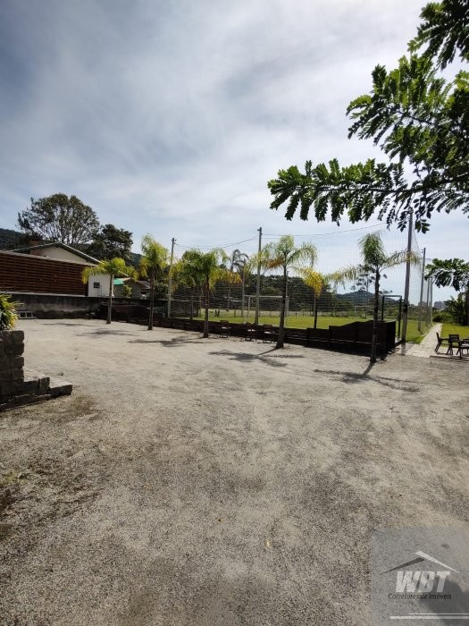 �TIMA CHACARA COM �REA DE 3.582.70M�, PARA MORADIA