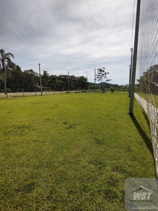 �TIMA CHACARA COM �REA DE 3.582.70M�, PARA MORADIA