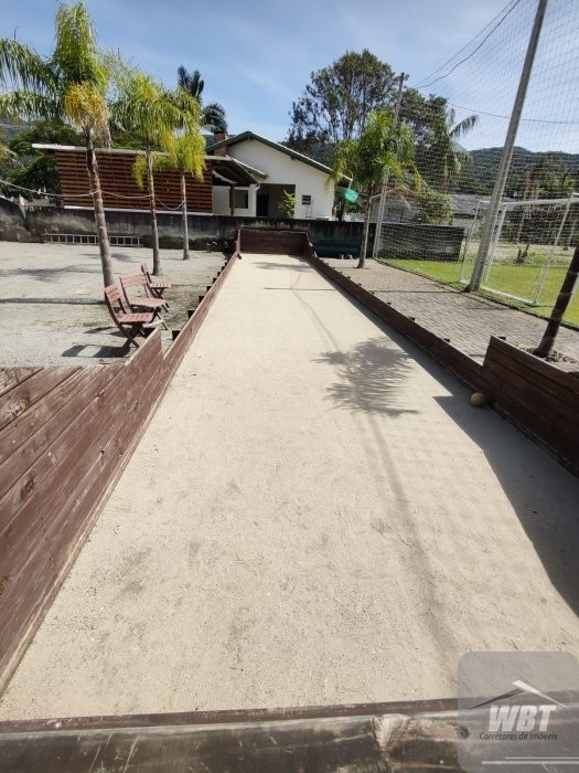 �TIMA CHACARA COM �REA DE 3.582.70M�, PARA MORADIA