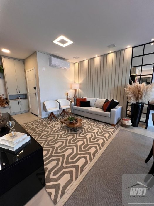 APARTAMENTO EM ITAPEMA, FINAMENTE MOBILIADO, COM 0