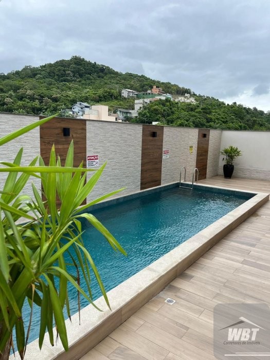 APARTAMENTO EM ITAPEMA, FINAMENTE MOBILIADO, COM 0