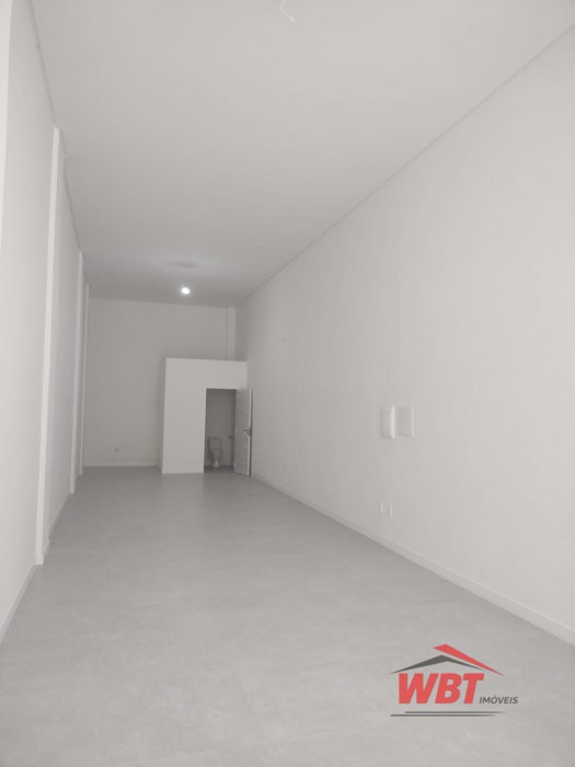 SALA COMERCIAL EM ITAPEMA, PRONTA, COM 75M�, OPORT