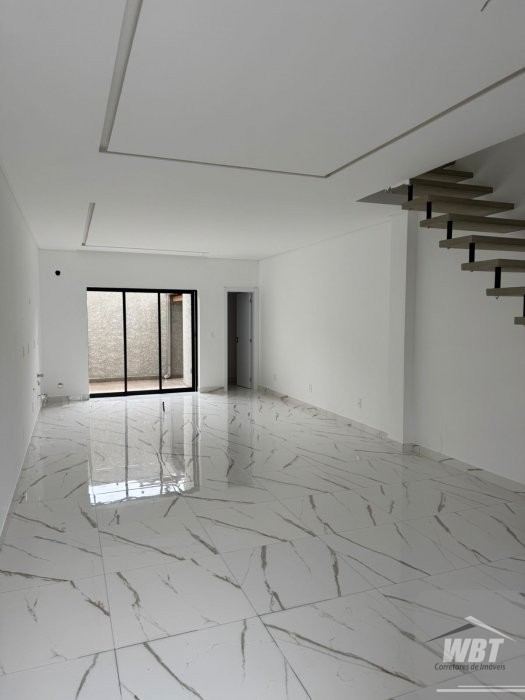 SOBRADOS COM 03 DORMS., PRONTO, FINANCI�VEL!!!