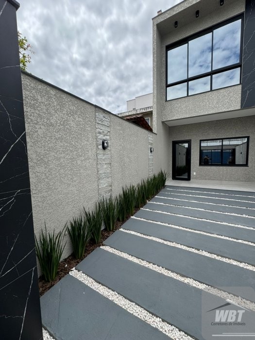 SOBRADOS COM 03 DORMS., PRONTO, FINANCI�VEL!!!