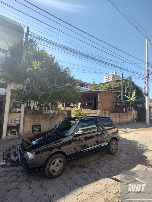 TERRENO COM 264m�, COM 02 CASAS EM ANEXO!!! 