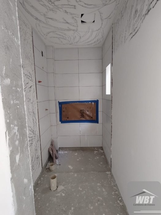 SOBRADOS TRIPLEX EM ITAPEMA, COM 02 SUITES!!! 