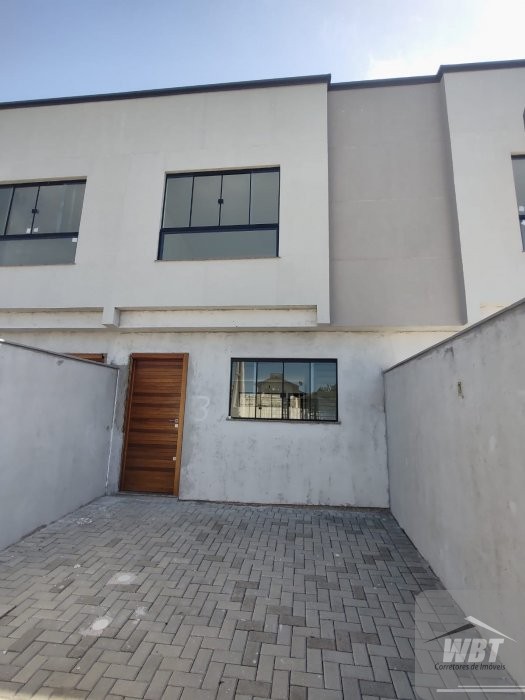 SOBRADOS EM ITAPEMA, COM 02 DORMS