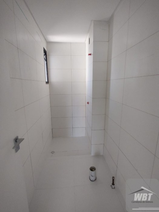 SOBRADOS EM ITAPEMA, COM 02 DORMS