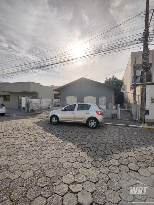 CASA EM ITAPEMA, COM 03 DORMS, 700M DO MAR!!! Morr