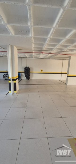 APARTAMENTO EM ITAPEMA, 300M MAR, COM 02 DORMS, MO