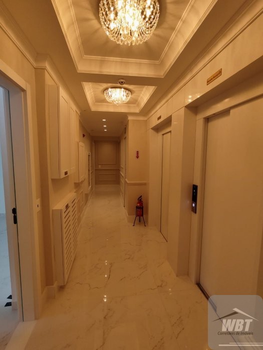 APARTAMENTO EM ITAPEMA, COM 02 SUITES, 600M MAR