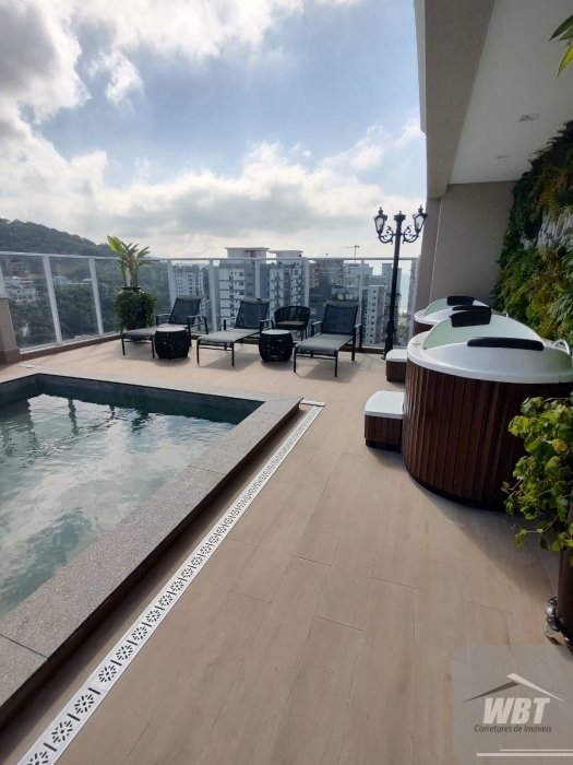 APARTAMENTO EM ITAPEMA, COM 02 SUITES, 600M MAR