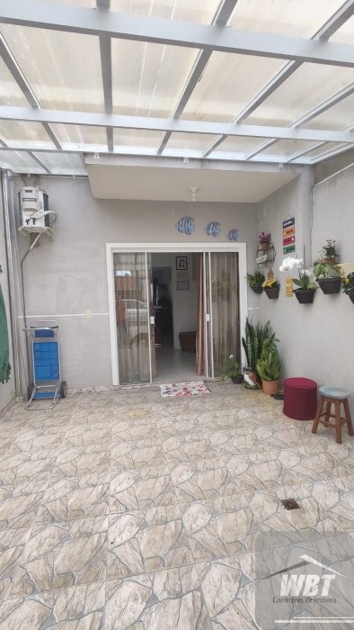 SOBRADO COM 02 SU�TES, AREA CENTRAL