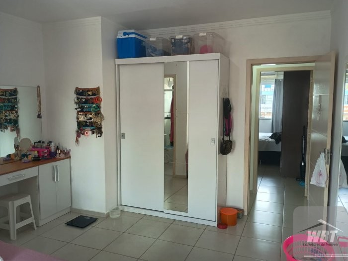 SOBRADO COM 02 SU�TES, AREA CENTRAL