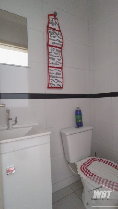 SOBRADO COM 02 SU�TES, AREA CENTRAL