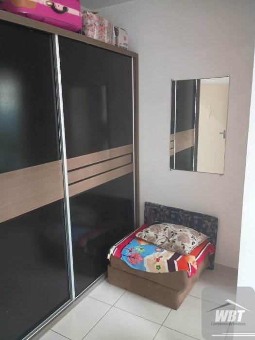 SOBRADO COM 02 SU�TES, AREA CENTRAL