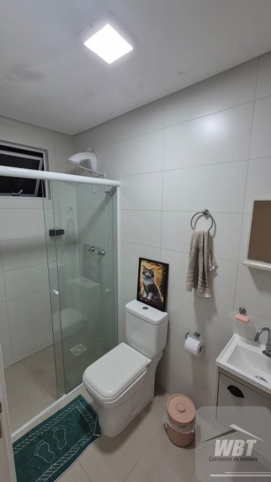 APARTAMENTO COM 02 DORMS, SENDO 01 SUITE, 600M MAR
