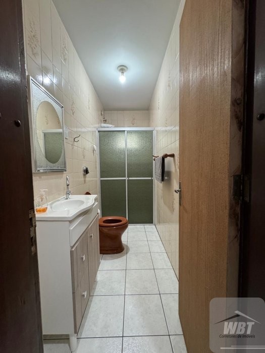 APARTAMENTO EM ITAPEMA, MEIA PRAIA, COM 03 DORMS, 