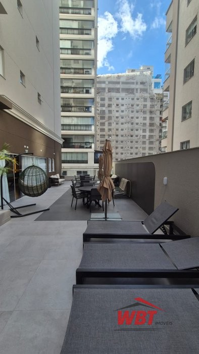 APARTAMENTO EM ITAPEMA, COM 02 DORMS, 350M MAR, PR