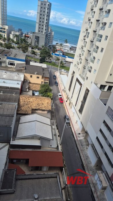 APARTAMENTO EM ITAPEMA, COM 02 DORMS, 350M MAR, PR