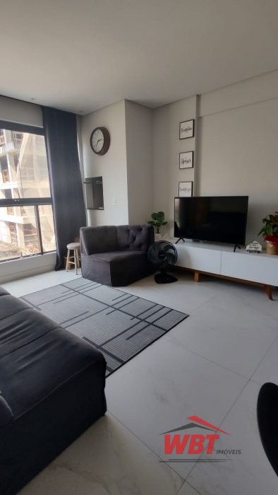 APTO EM ITAPEMA, MOBILIADO, COM 03 DORMS, SENDO 01