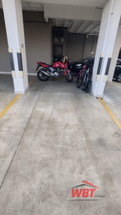 APTO EM ITAPEMA, MOBILIADO, COM 03 DORMS, SENDO 01