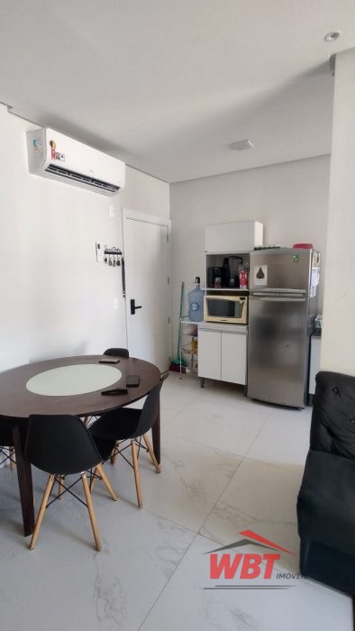 APTO EM ITAPEMA, MOBILIADO, COM 03 DORMS, SENDO 01