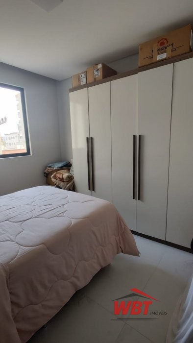 APTO EM ITAPEMA, MOBILIADO, COM 03 DORMS, SENDO 01