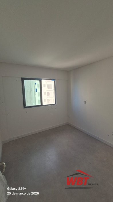 APTO EM ITAPEMA, COM 02 SUITES, VISTA MAR, LAZER C