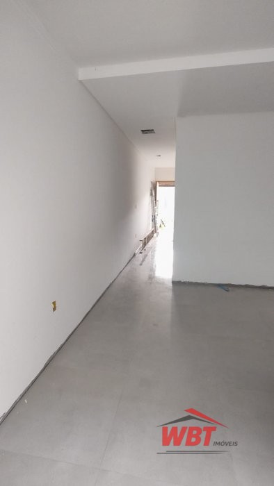 SOBRADOS COM 02 SUITES, MEDINDO 135M� 02 VAGAS