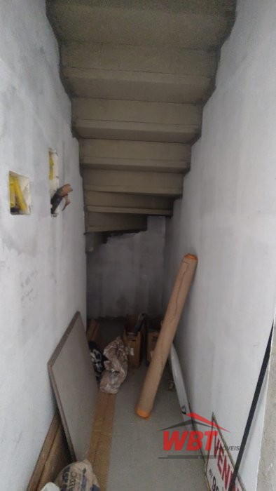 SOBRADOS COM 02 SUITES, MEDINDO 135M� 02 VAGAS